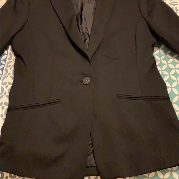 H&M Blazer* - Picture 3 of 7